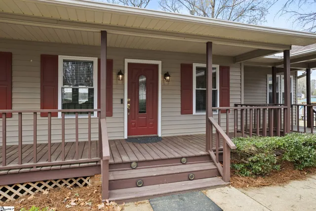 $854,000 | 351 Ridgewood Drive, Waterloo, SC 29384