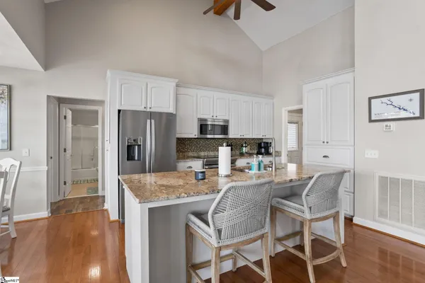 $796,000 | 351 Ridgewood Drive, Waterloo, SC 29384