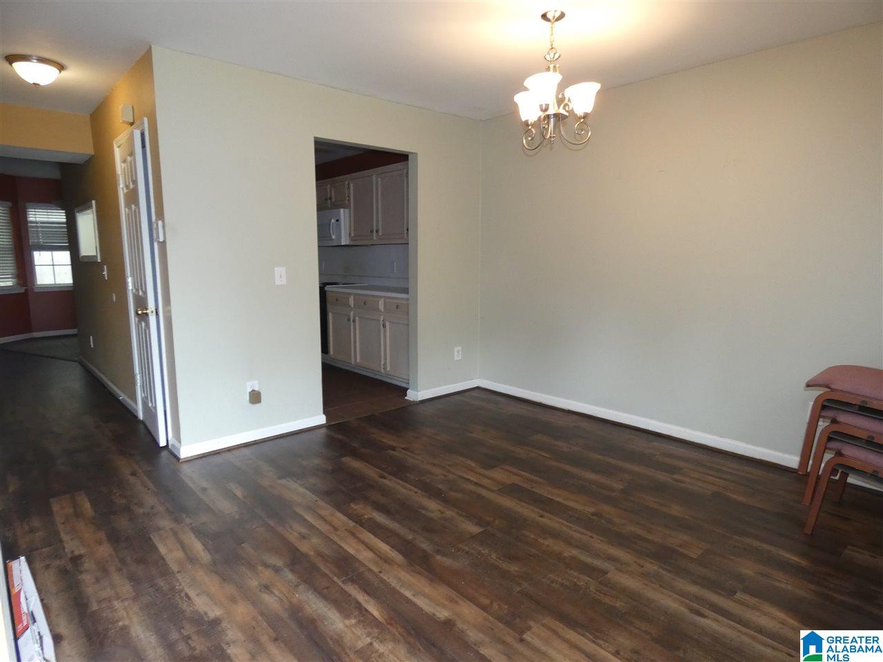 118 Windsor Ridge Drive Pelham, AL 35124 - Photo 2 of 13