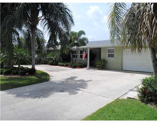 320 Daly Road Jupiter, FL 33469 - Photo 1 of 11 Primary Photo