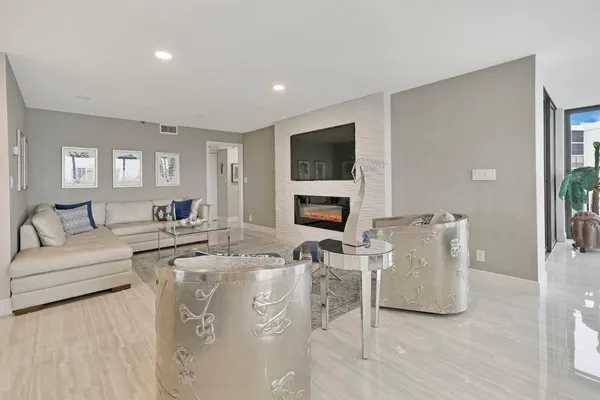 $11,000 | 19800 Sandpointe Bay Drive, Unit 512, Tequesta, FL 33469