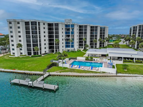 $11,000 | 19800 Sandpointe Bay Drive, Unit 512, Tequesta, FL 33469