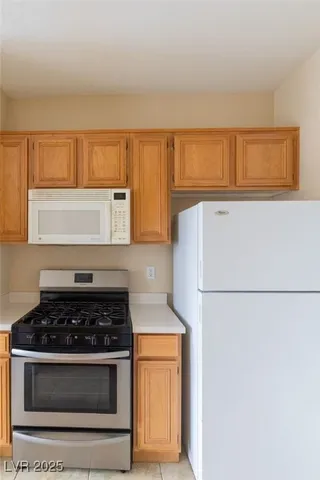 $1,295 | 7127 South Durango Drive, Unit 211, Las Vegas, NV 89113