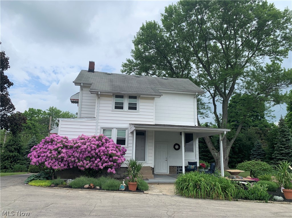 865 Tibbetts Wick Road Girard, OH 44420 - Photo 2 of 30