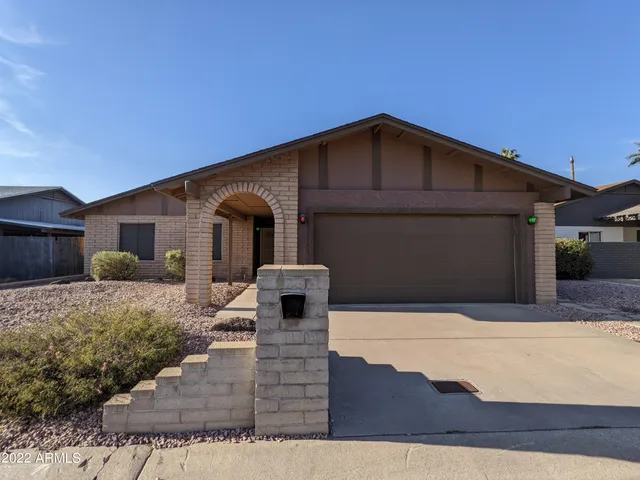 $1,998 | 10044 North 39th Lane, Phoenix, AZ 85051