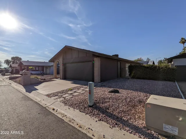 $1,998 | 10044 North 39th Lane, Phoenix, AZ 85051