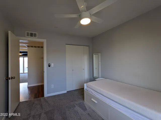 $1,998 | 10044 North 39th Lane, Phoenix, AZ 85051