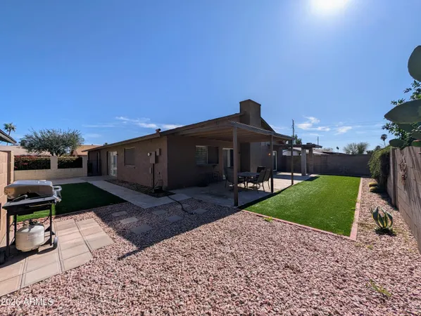 $1,998 | 10044 North 39th Lane, Phoenix, AZ 85051