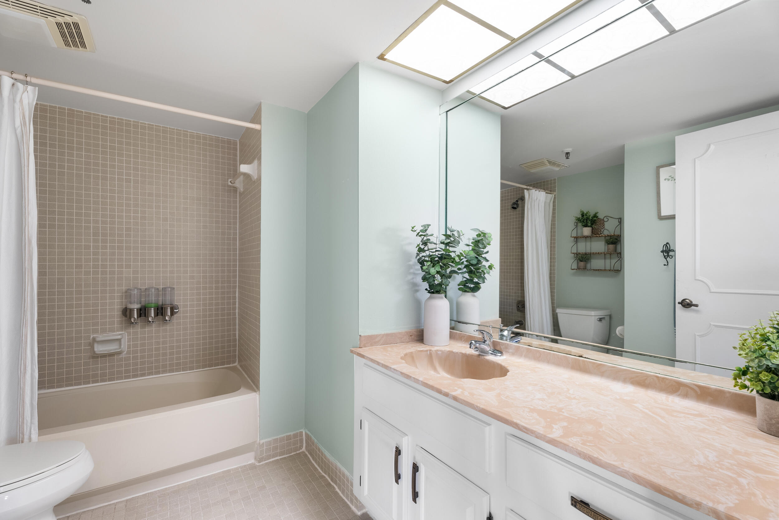 300 Golfview Road, Unit 503 North Palm Beach, FL 33408 - Photo 24 of 40 dsc04885