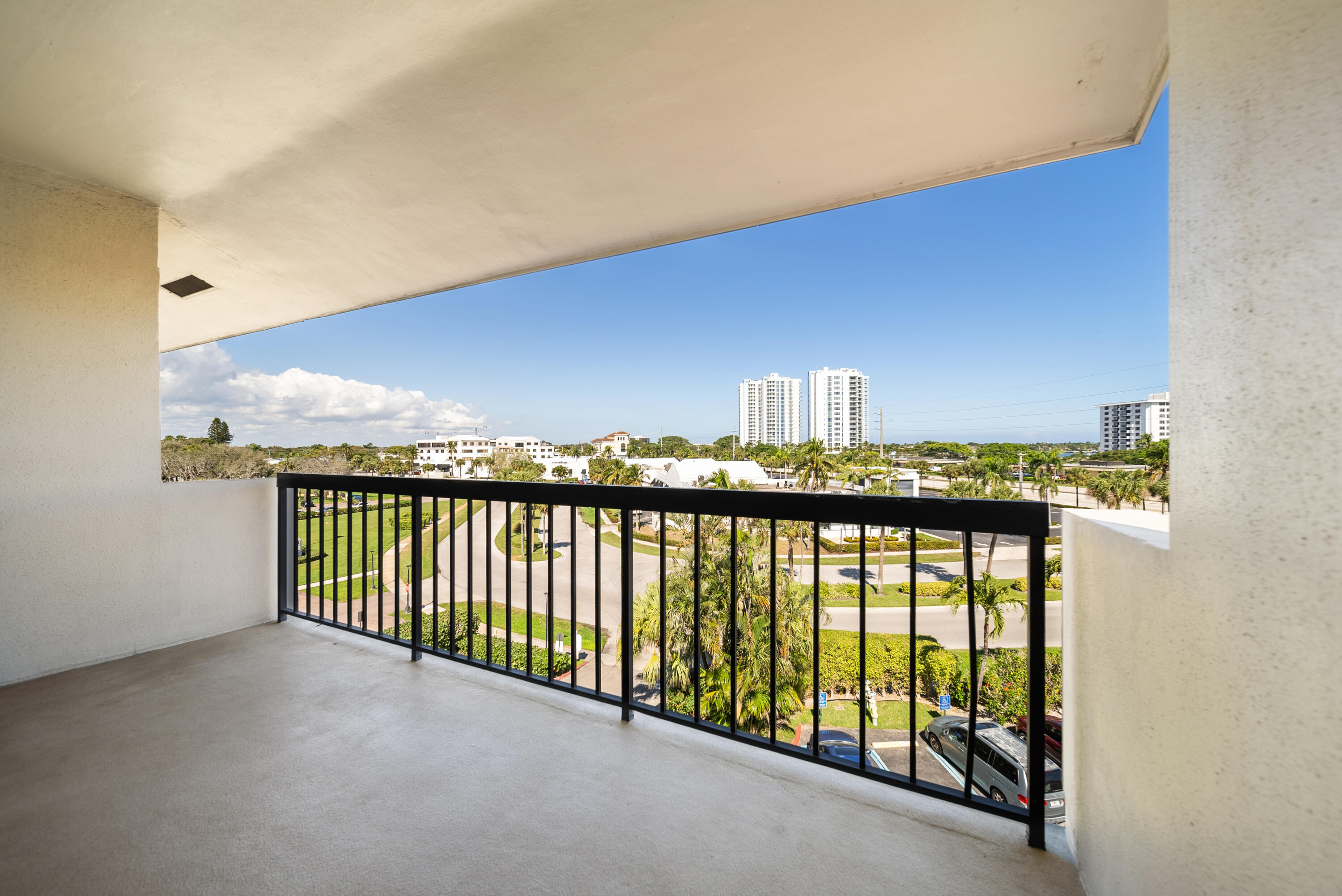 300 Golfview Road, Unit 503 North Palm Beach, FL 33408 - Photo 25 of 40 DSC05679