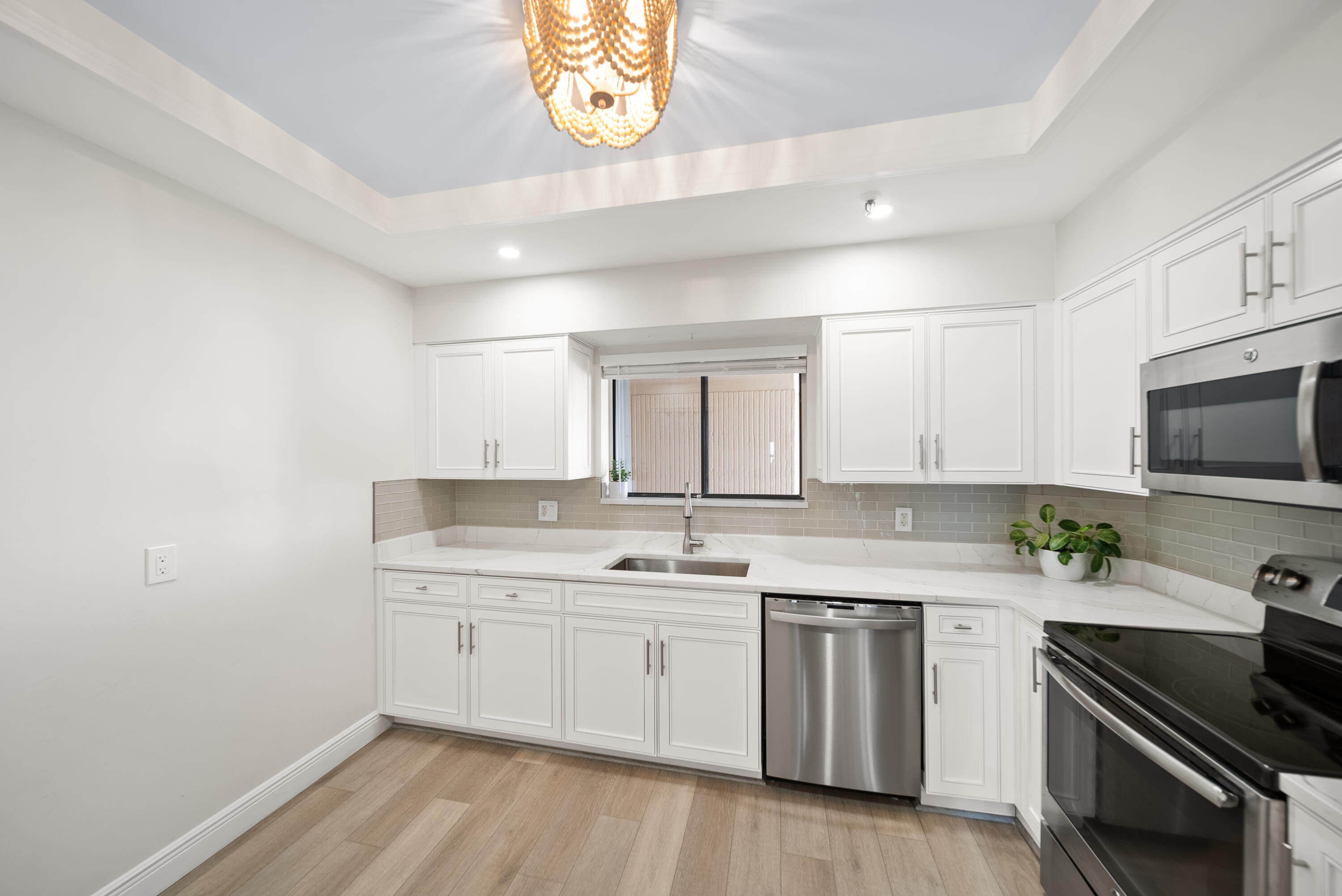 300 Golfview Road, Unit 503 North Palm Beach, FL 33408 - Photo 7 of 40 DSC05649