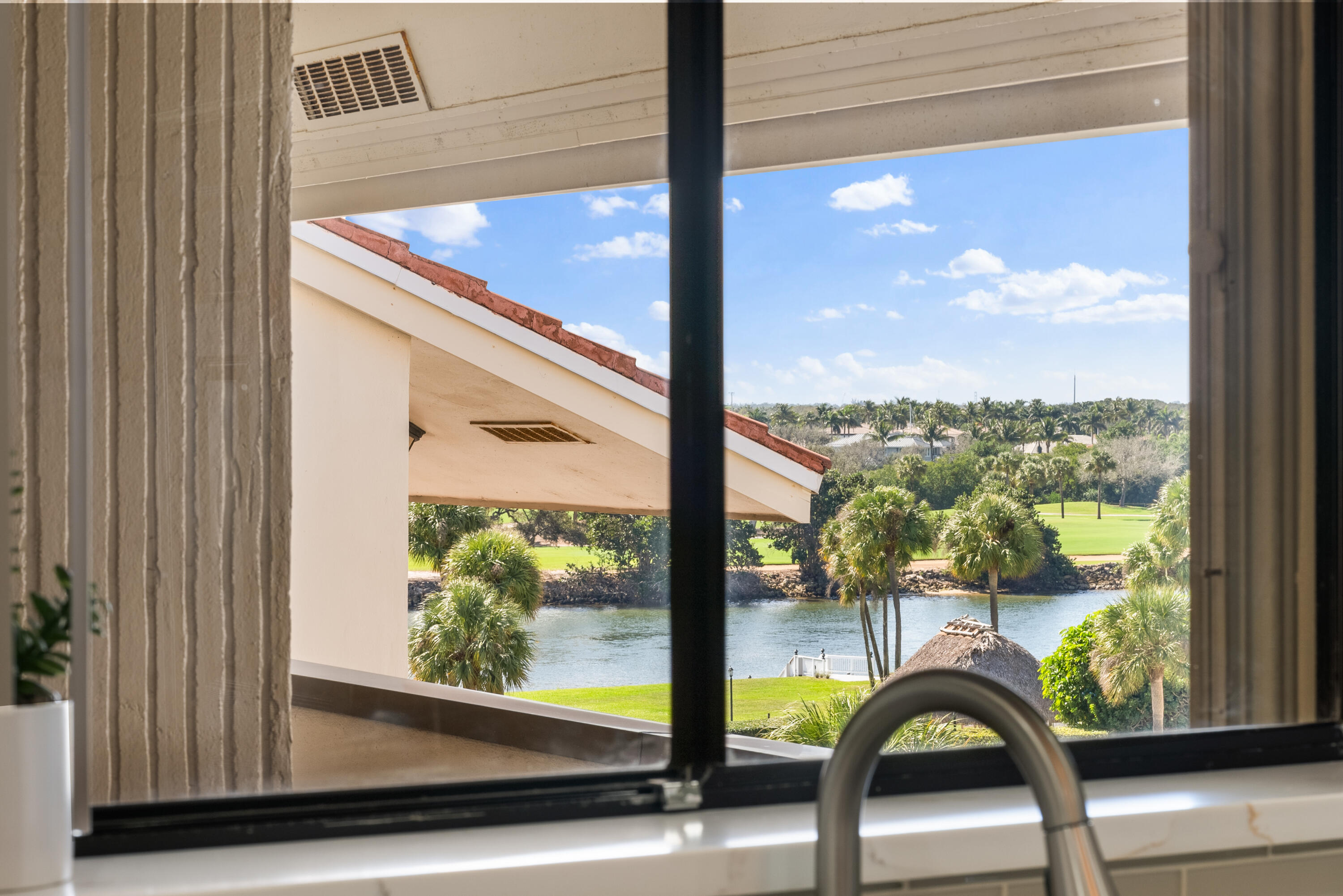 300 Golfview Road, Unit 503 North Palm Beach, FL 33408 - Photo 9 of 40 DSC05730