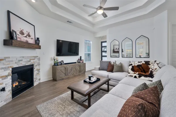 $429,000 | 432 Cartwheel Bend, Austin, TX 78738