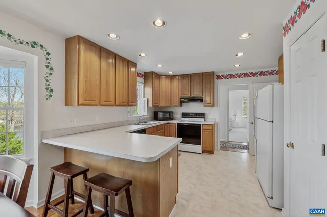 $725,000 | 42 Cliftwood Road, Palmyra, VA 22963