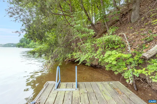 $725,000 | 42 Cliftwood Road, Palmyra, VA 22963