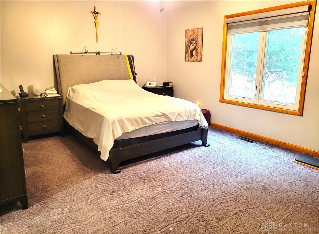 8441 Wuest Road Cincinnati, OH 45247 - Photo 11 of 36 Gallery Image 11