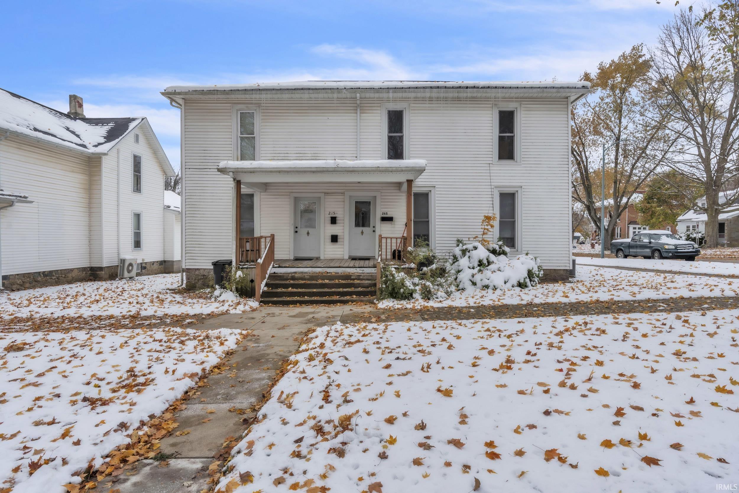 215 North York Street Albion, IN 46701 - Photo 2 of 36