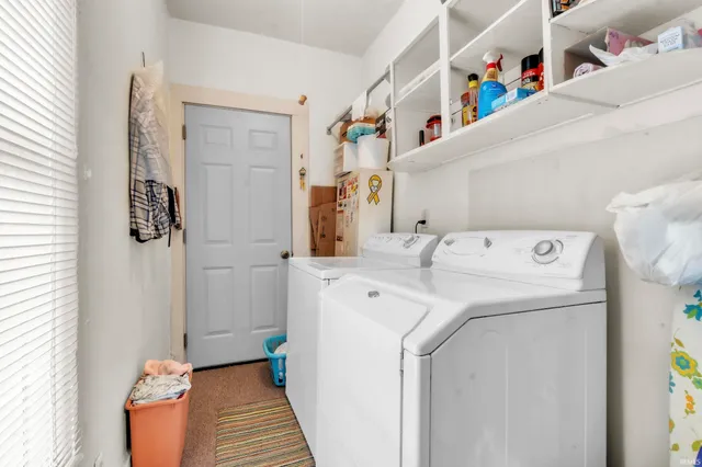 $200,000 | 215 North York Street, Albion, IN 46701