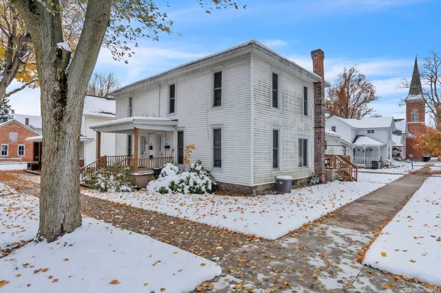 $200,000 | 215 North York Street, Albion, IN 46701