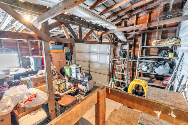 $200,000 | 215 North York Street, Albion, IN 46701