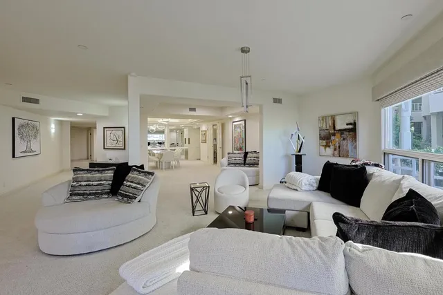 $8,500 | 1099 1st Street, Unit 103, Coronado, CA 92118