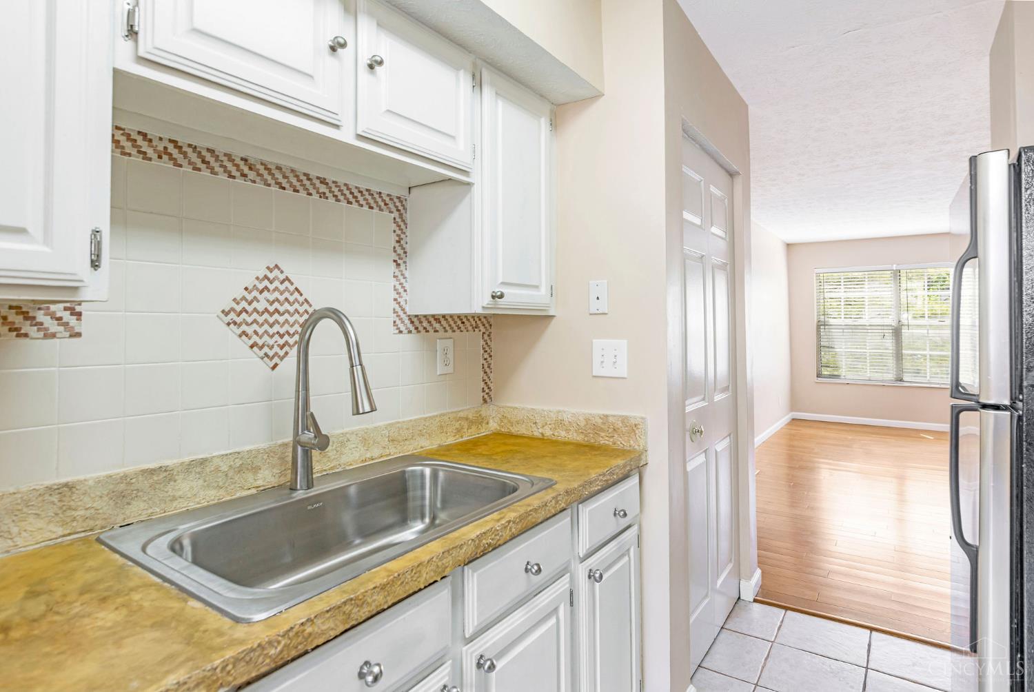 10555 Montgomery Road, Unit 77 Montgomery, OH 45242 - Photo 32 of 54