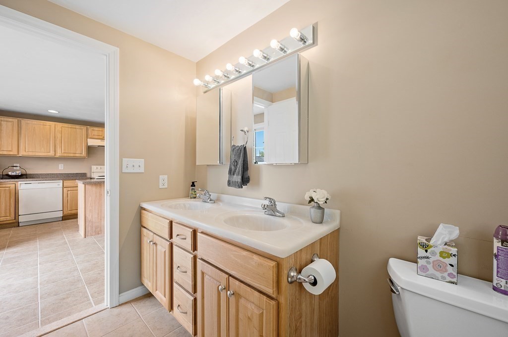 285 Killdeer Road Webster, MA 01570 - Photo 31 of 41 Gallery Image 31