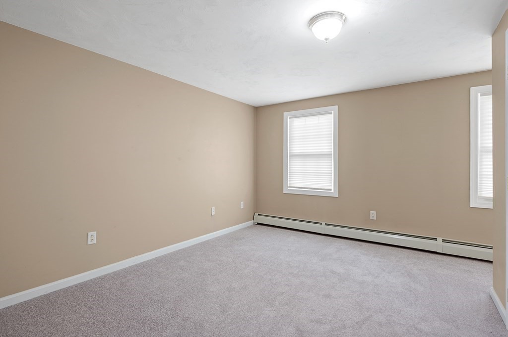 285 Killdeer Road Webster, MA 01570 - Photo 32 of 41 Gallery Image 32
