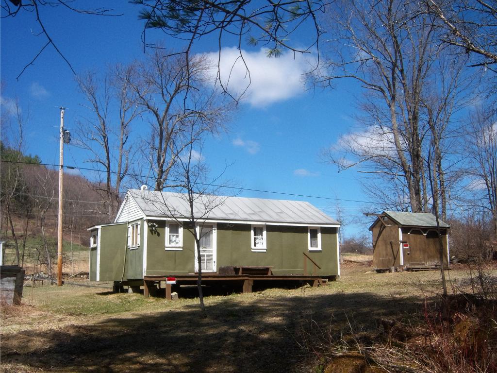 179 Larkin Road Tunbridge, VT 05077 - Photo 5 of 5 Gallery Image 5