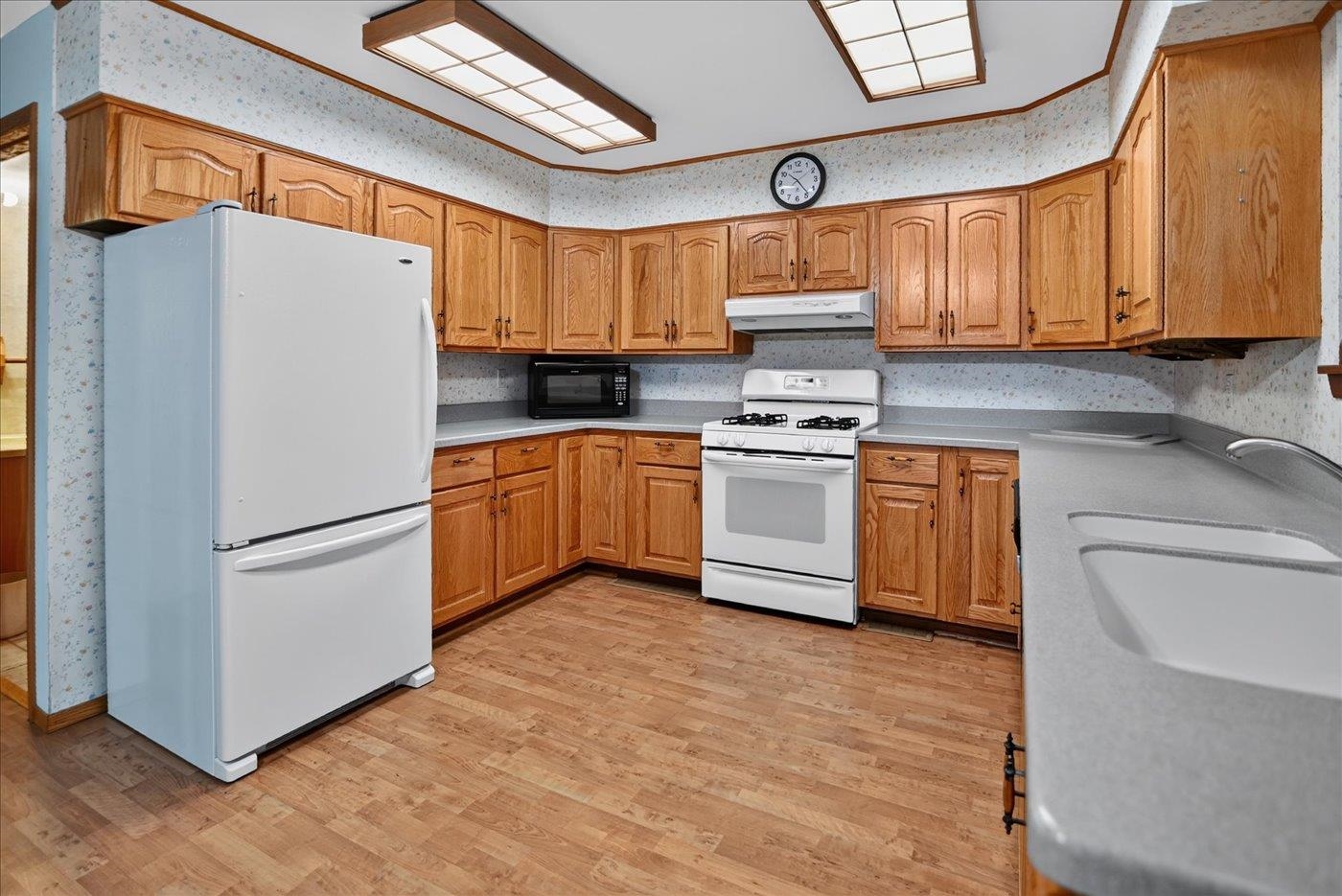 541 Union Brooklyn, WI 53521 - Photo 33 of 90 Gallery Image 33