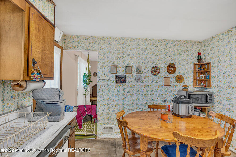 82 Newbury Road Howell, NJ 07731 - Photo 15 of 29 015_dsc08305