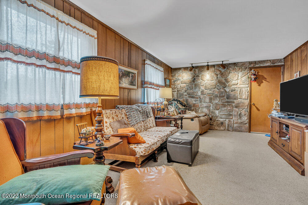 82 Newbury Road Howell, NJ 07731 - Photo 20 of 29 020_dsc08335