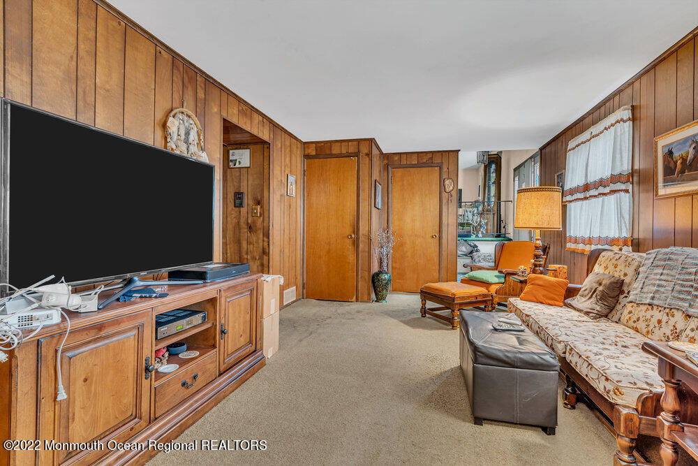 82 Newbury Road Howell, NJ 07731 - Photo 21 of 29 021_dsc08345