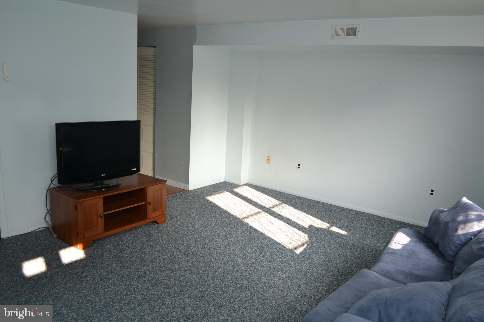 3597 Dows Road Philadelphia, PA 19154 - Photo 13 of 23 Gallery Image 13