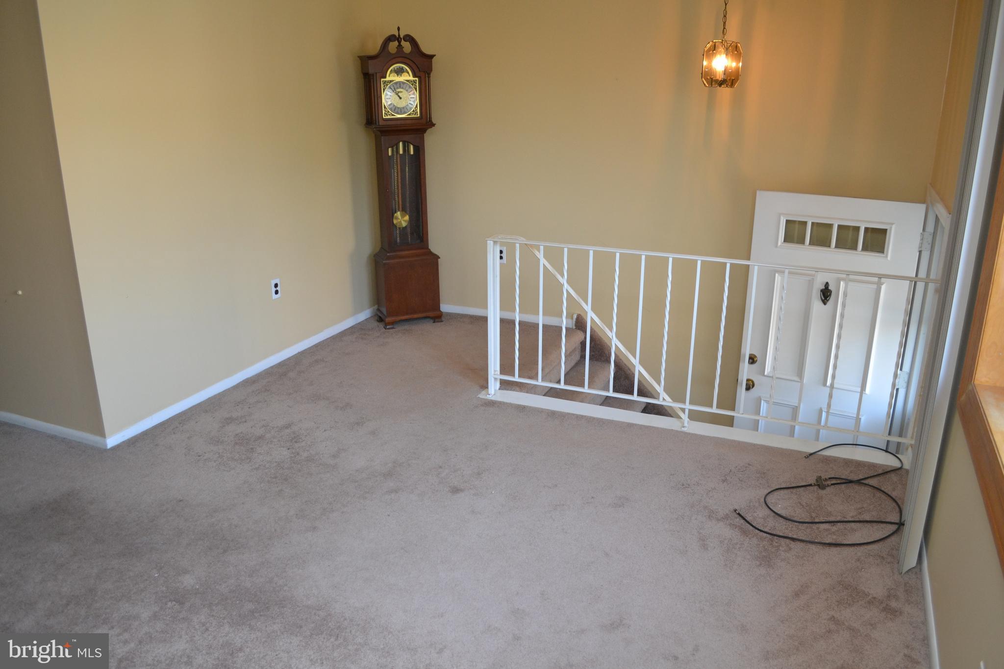 3597 Dows Road Philadelphia, PA 19154 - Photo 3 of 23 Gallery Image 3