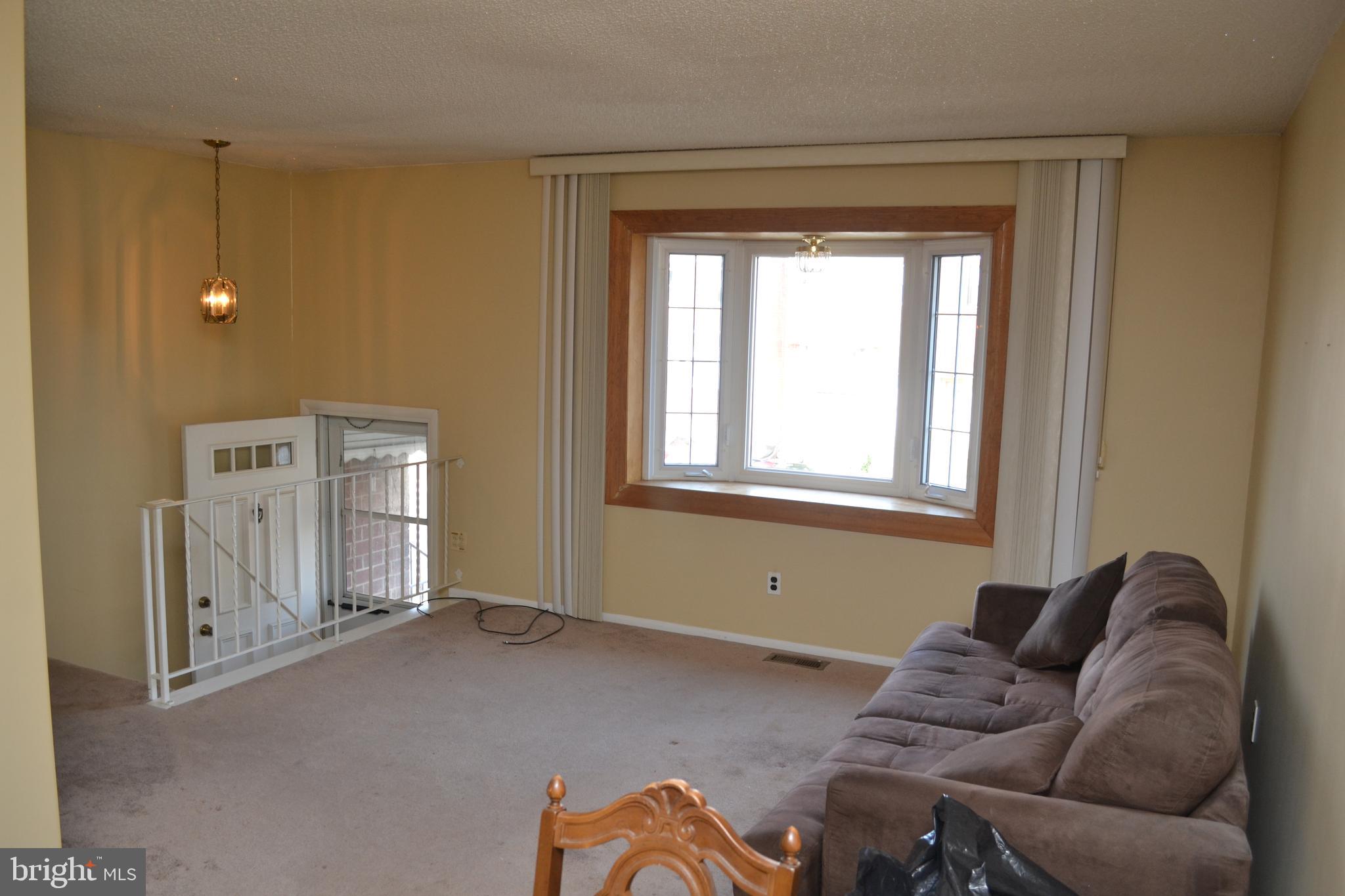 3597 Dows Road Philadelphia, PA 19154 - Photo 4 of 23 Gallery Image 4