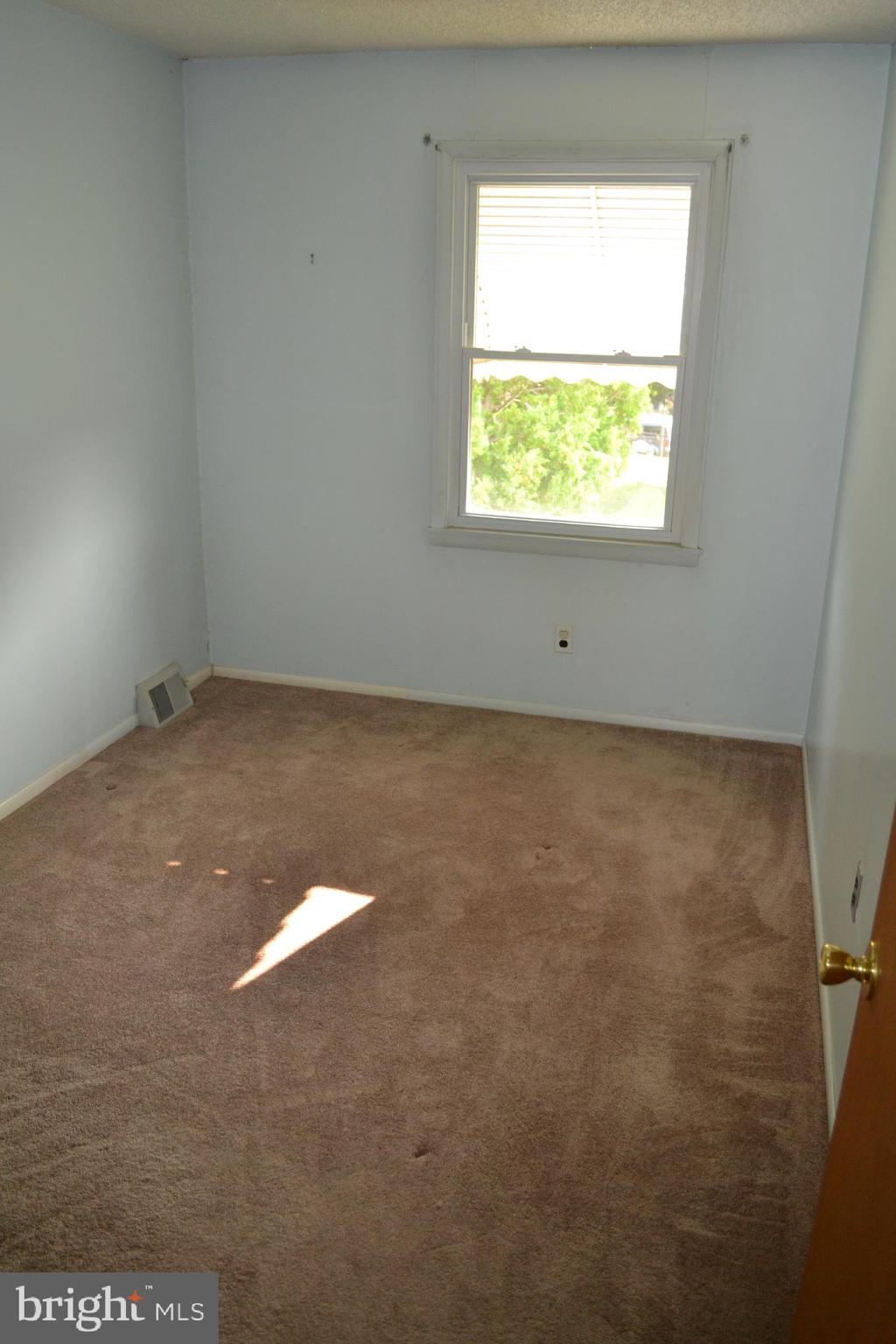 3597 Dows Road Philadelphia, PA 19154 - Photo 9 of 23 Gallery Image 9