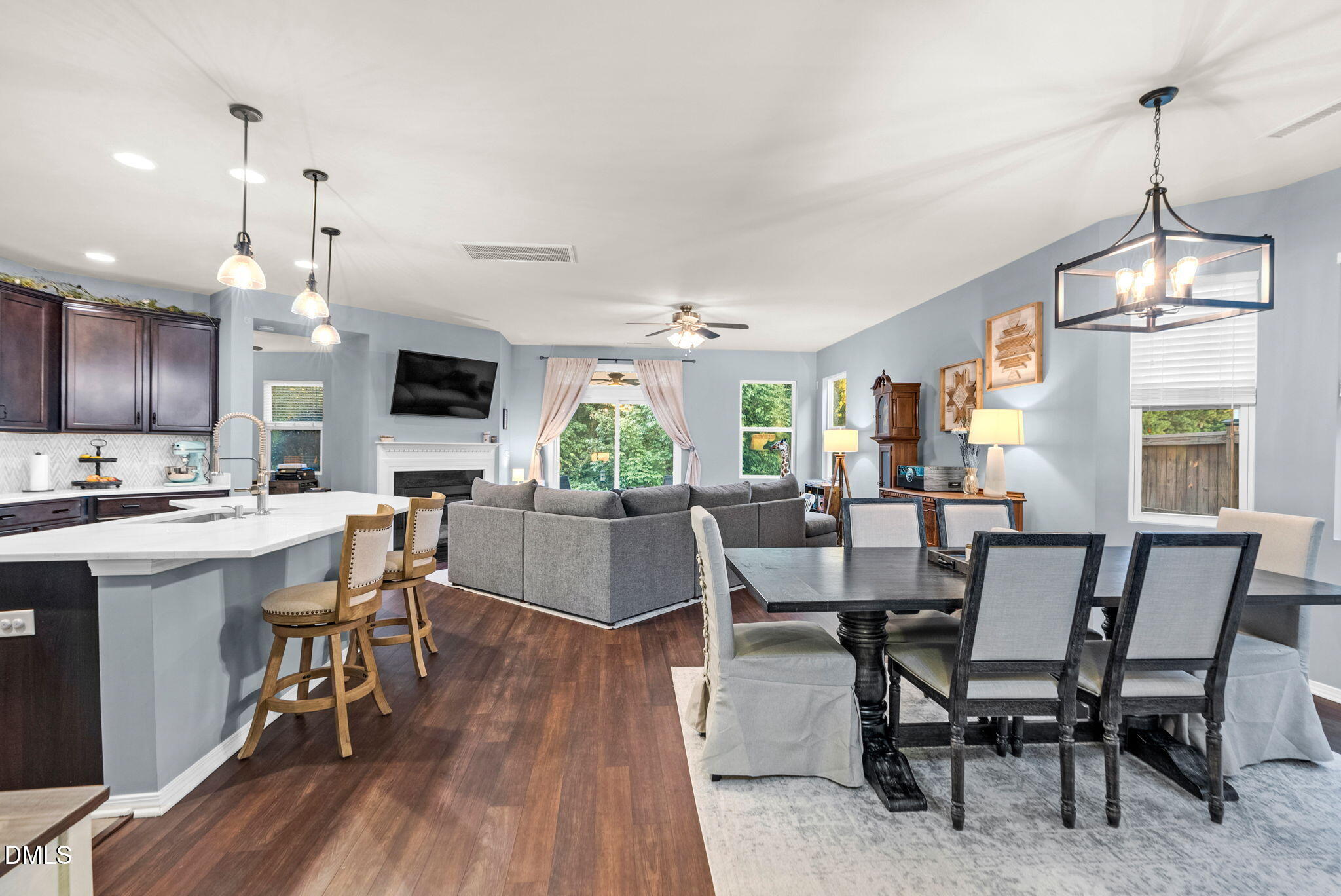 144 Daneborg Road Durham, NC 27703 - Photo 5 of 41 144 Daneborg Rd-17