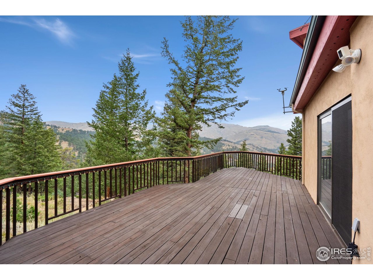 1000 Alaska Road Boulder, CO 80302 - Photo 16 of 50 a view of balcony with wooden floor
