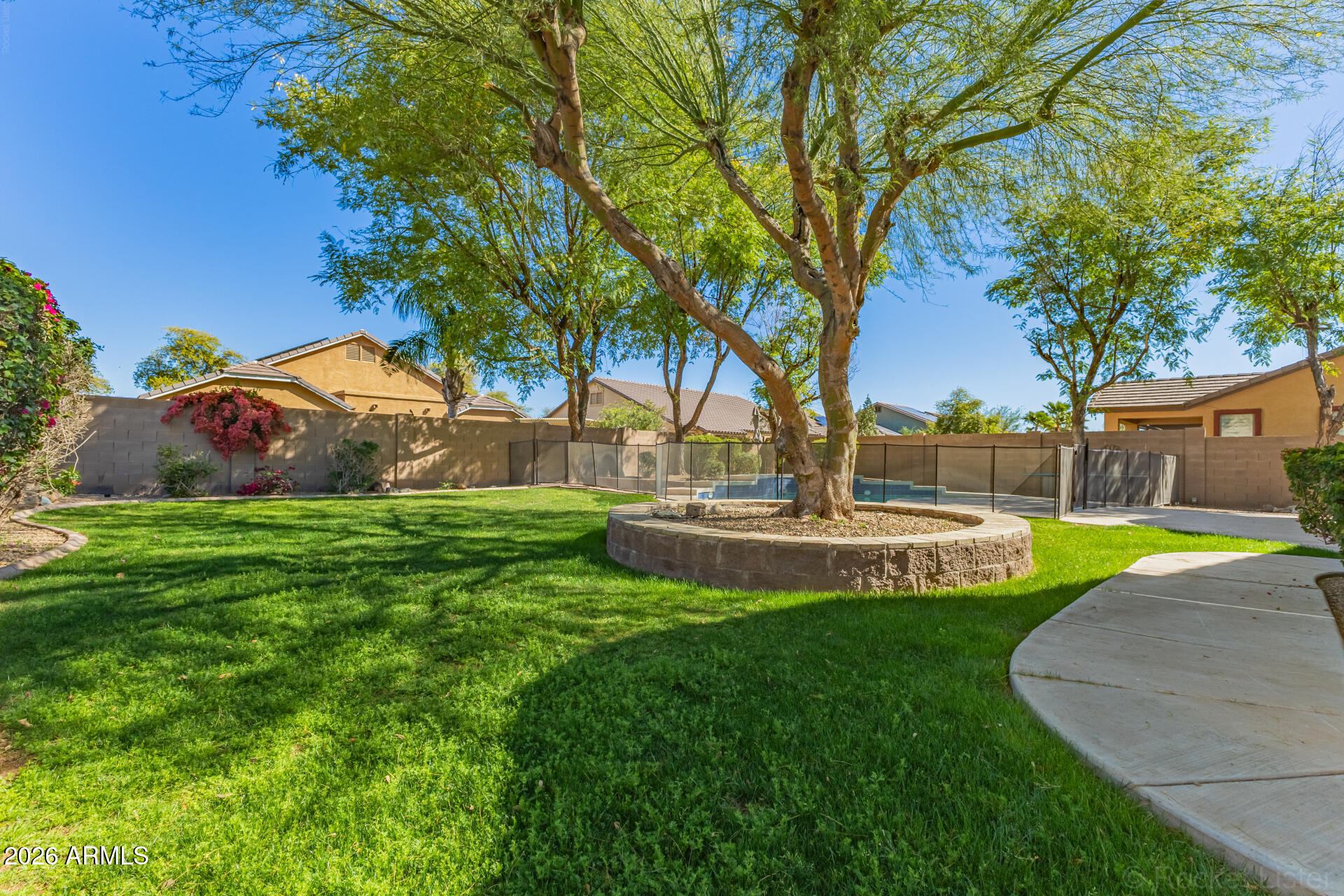 14250 West Wethersfield Road Surprise, AZ 85379 - Photo 29 of 38 29 - Wethersfield