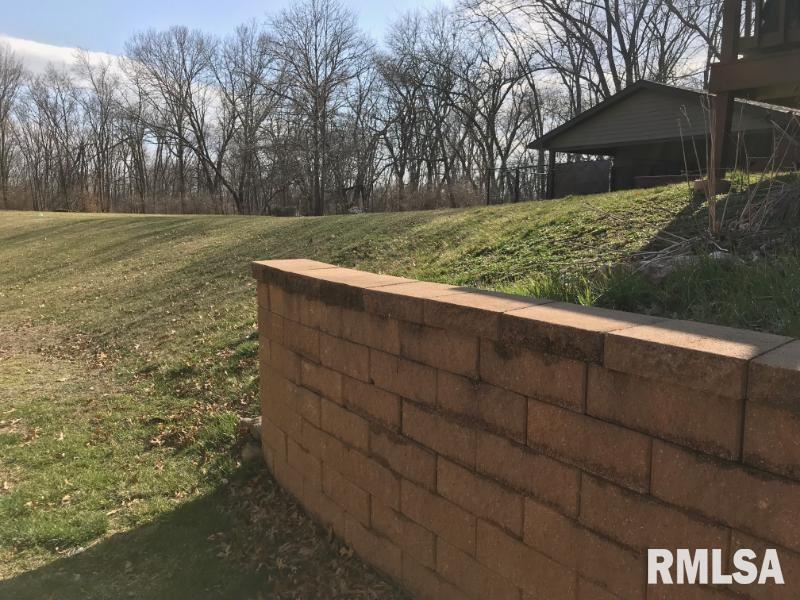 439 Coral Road Colchester, IL 62326 - Photo 13 of 19 Gallery Image 13
