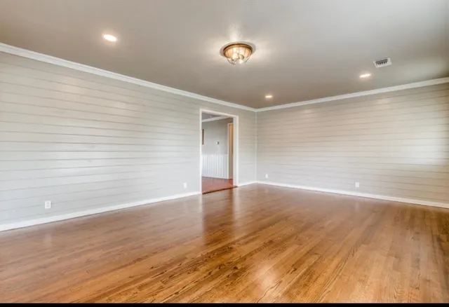 $2,500 | 4154 Old Highway 6, Van Alstyne, TX 75495