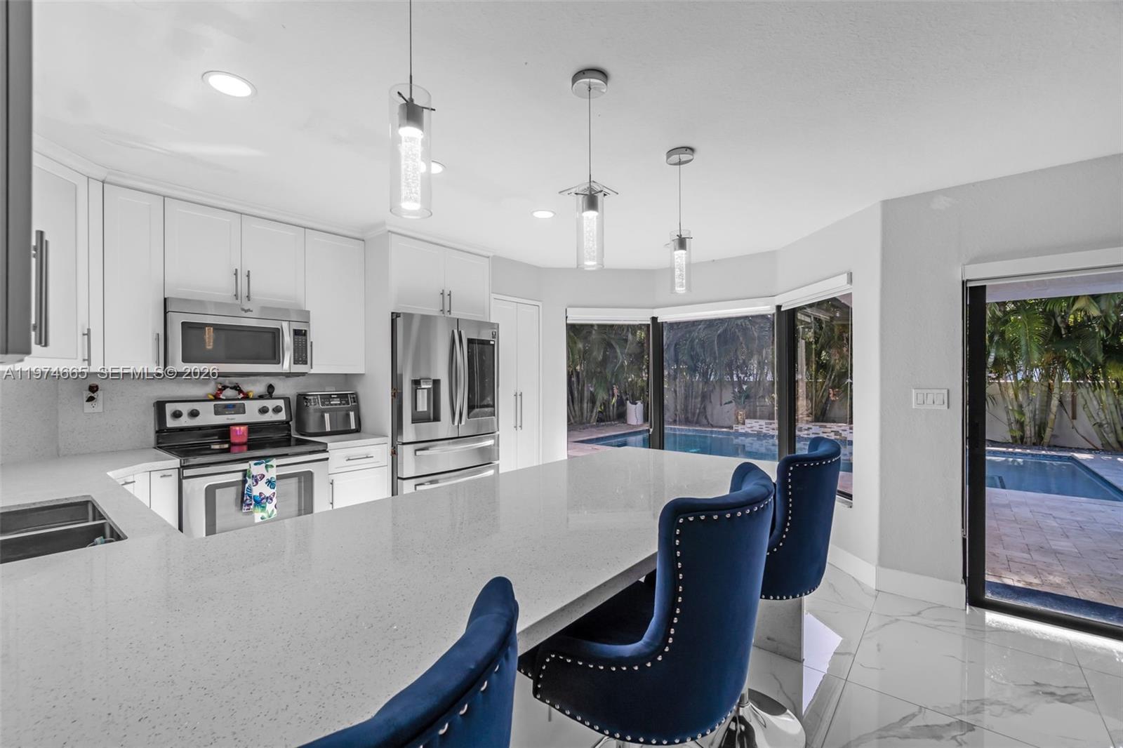 4342 Southwest 159th Path Miami, FL 33185 - Photo 16 of 52