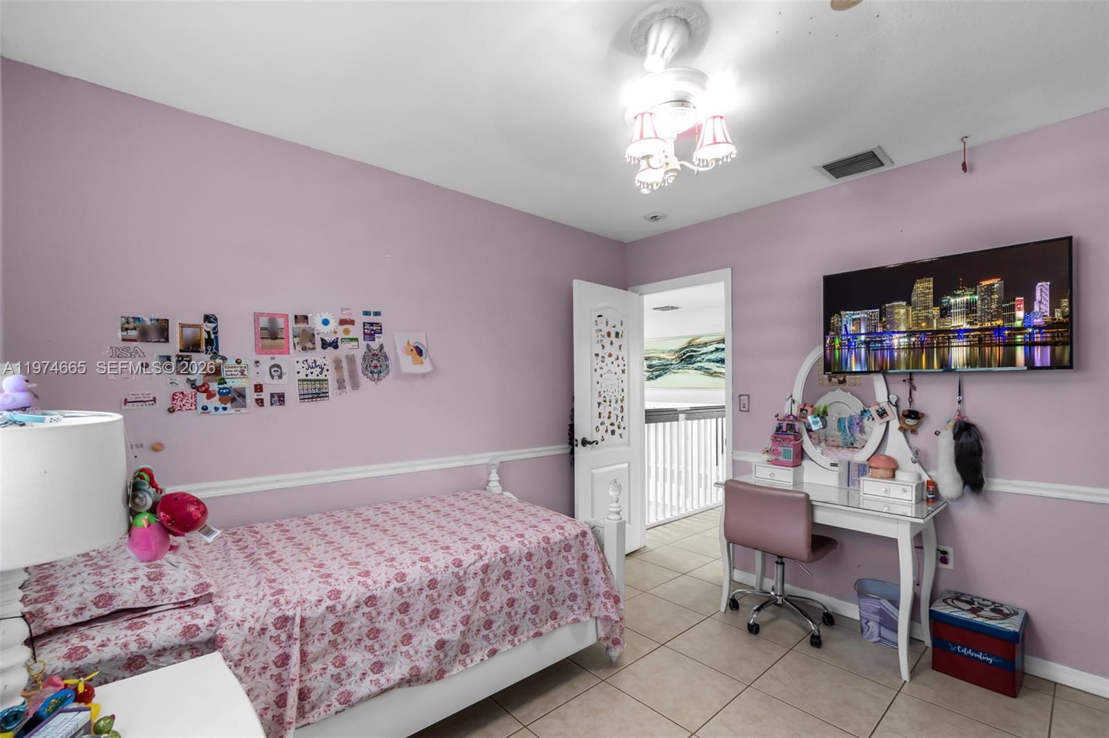 4342 Southwest 159th Path Miami, FL 33185 - Photo 34 of 52