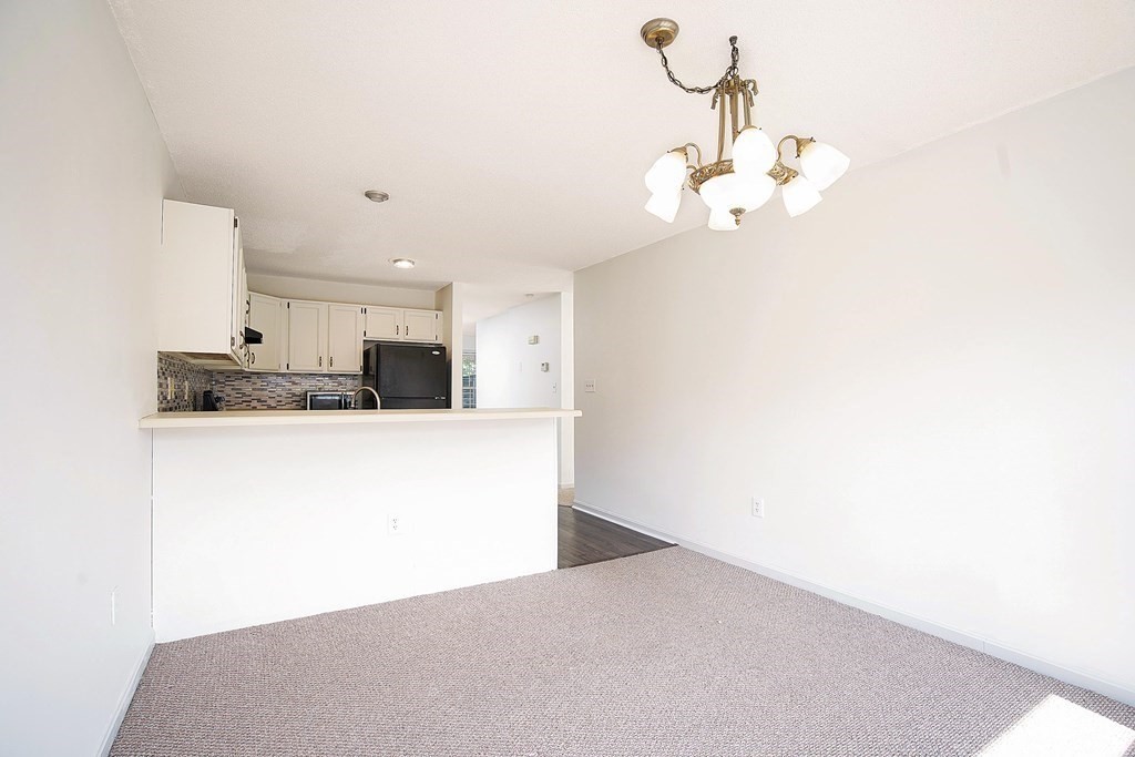 54 Castlegate Drive, Unit 54 Springfield, MA 01129 - Photo 5 of 24