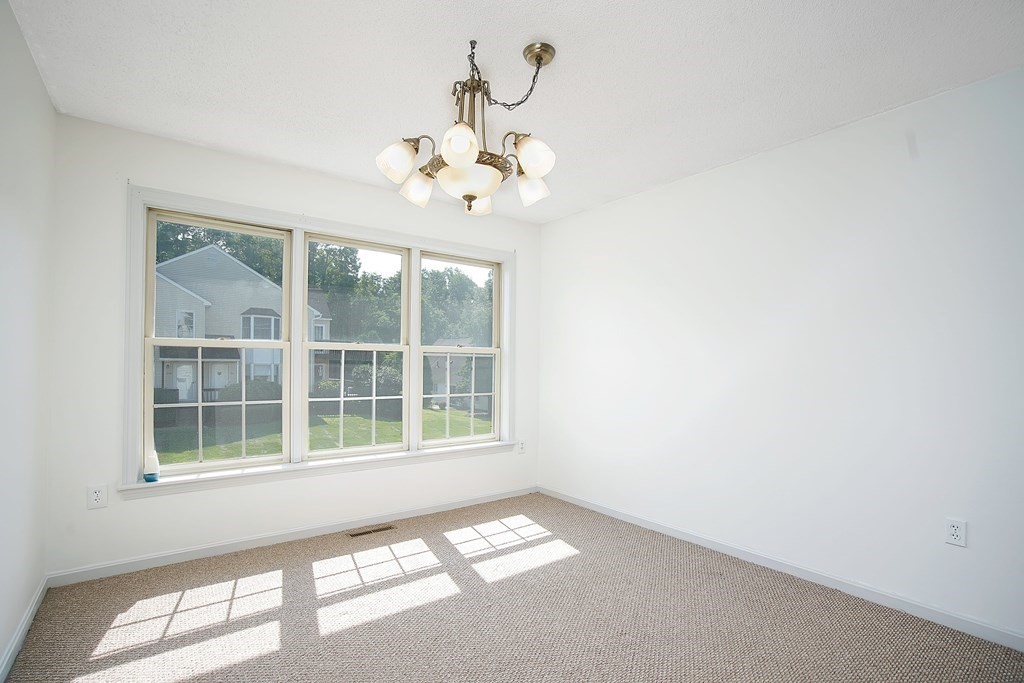 54 Castlegate Drive, Unit 54 Springfield, MA 01129 - Photo 7 of 24