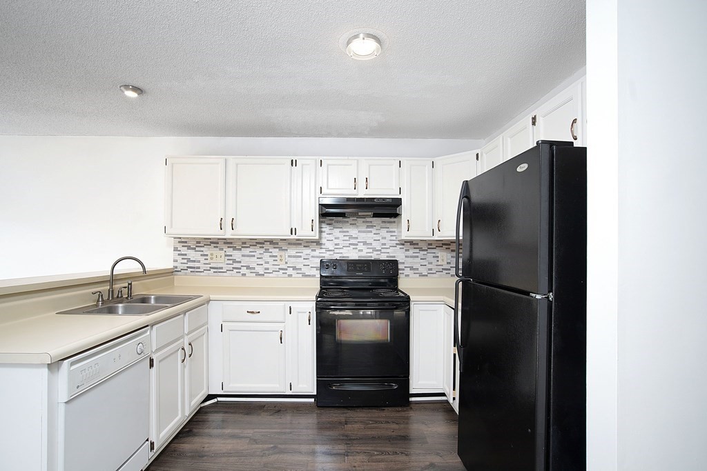 54 Castlegate Drive, Unit 54 Springfield, MA 01129 - Photo 8 of 24