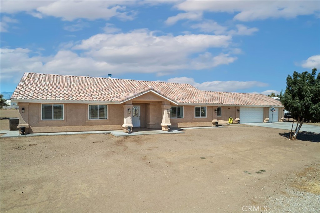 11385 Trinity Road Oak Hills, CA 92344 - Photo 2 of 38