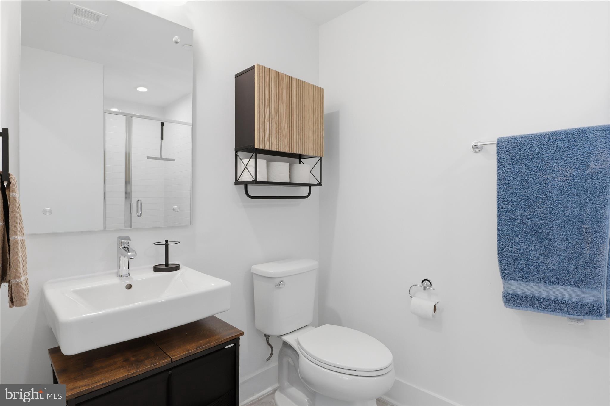 2110 Tysons Ridgeline Road Falls Church, VA 22043 - Photo 6 of 53 Entry floor ensuite full bath