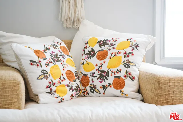 $8,000 | 114 Pacific Avenue, Venice, CA 90291